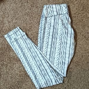 Medium Calia by Carrie Underwood Printed Leggings